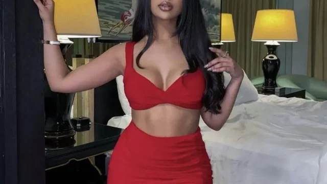 Red hotti Call girl escort in palm jumeirah in hot red bikini