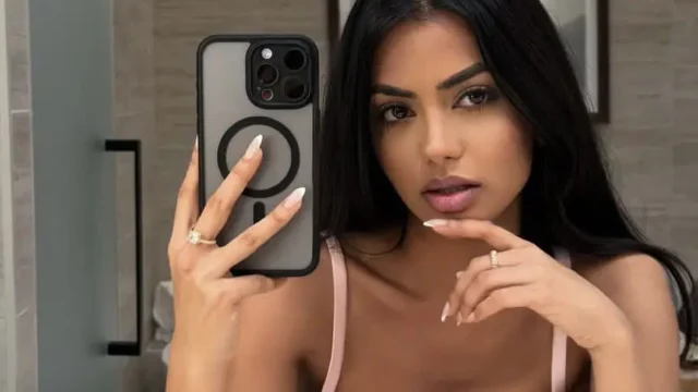 self time with sexy pose in front of mirror escort in palm jumeirah