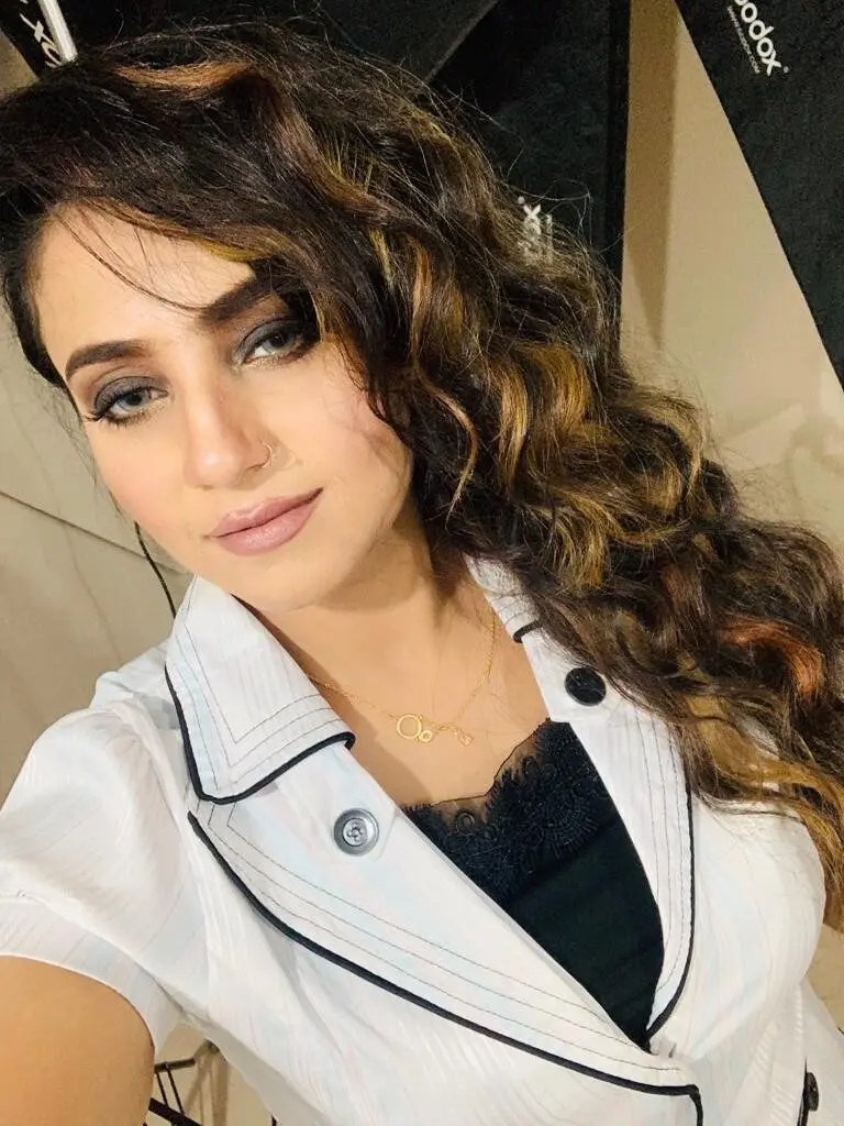 Sonali in Al Barsha - photo 3