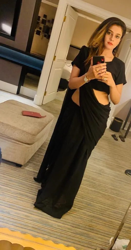 Sonali in Al Barsha - photo 2